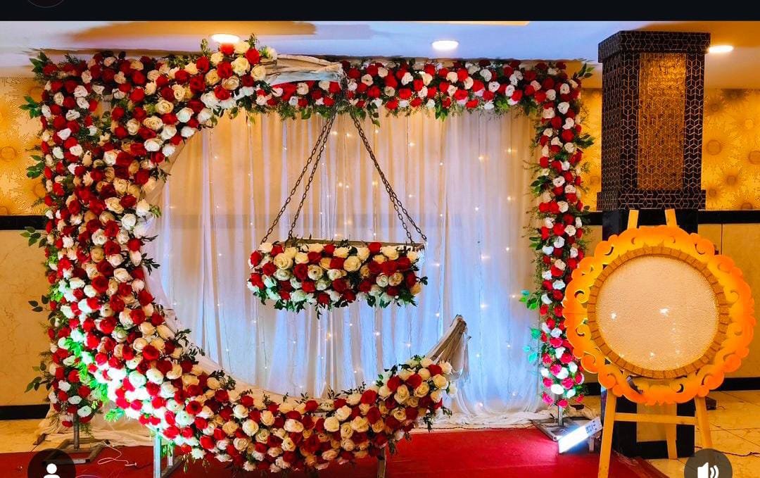 Rose Naming Ceremony Cradle
